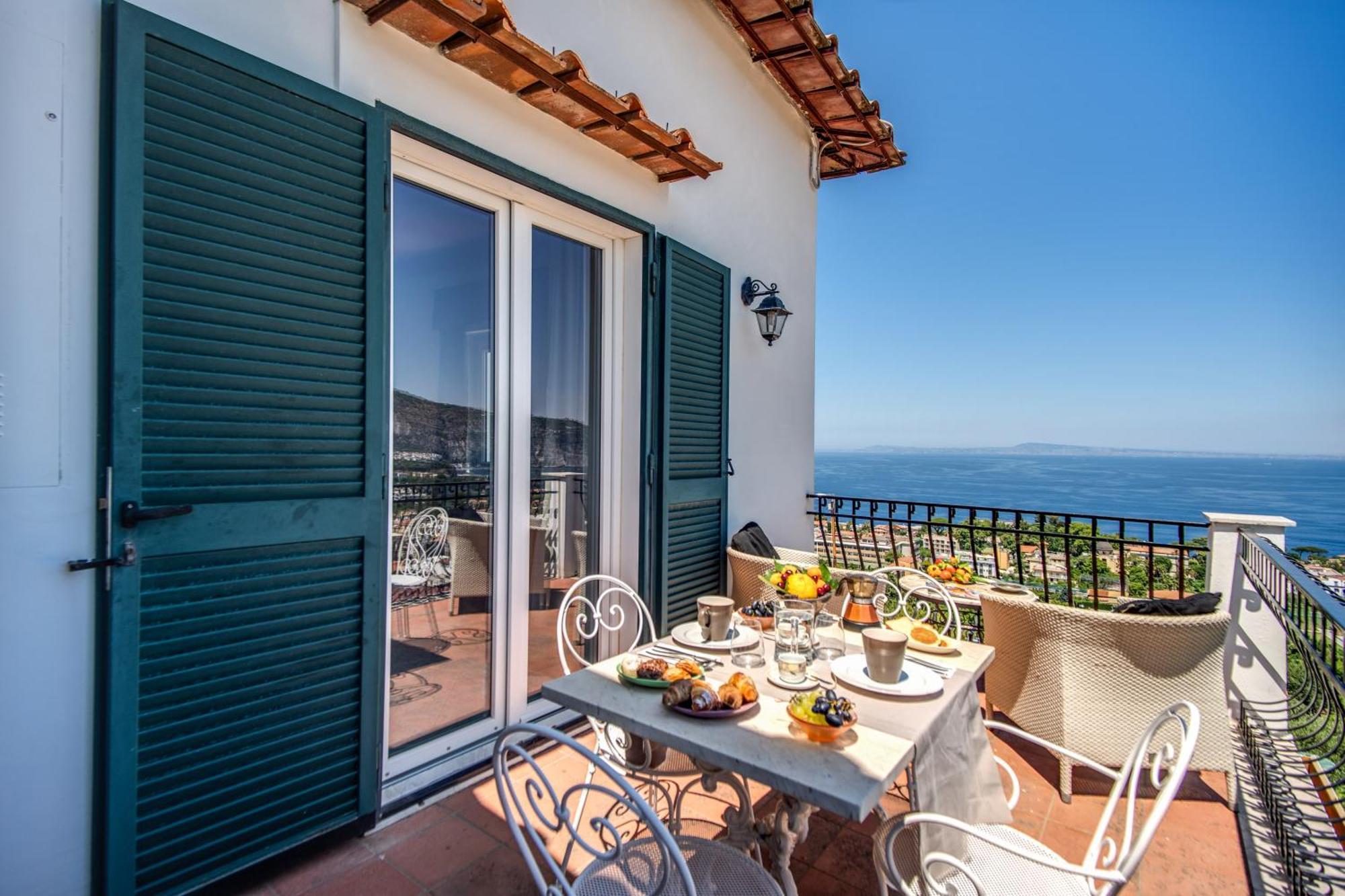 M Suites Sorrento Eksteriør billede