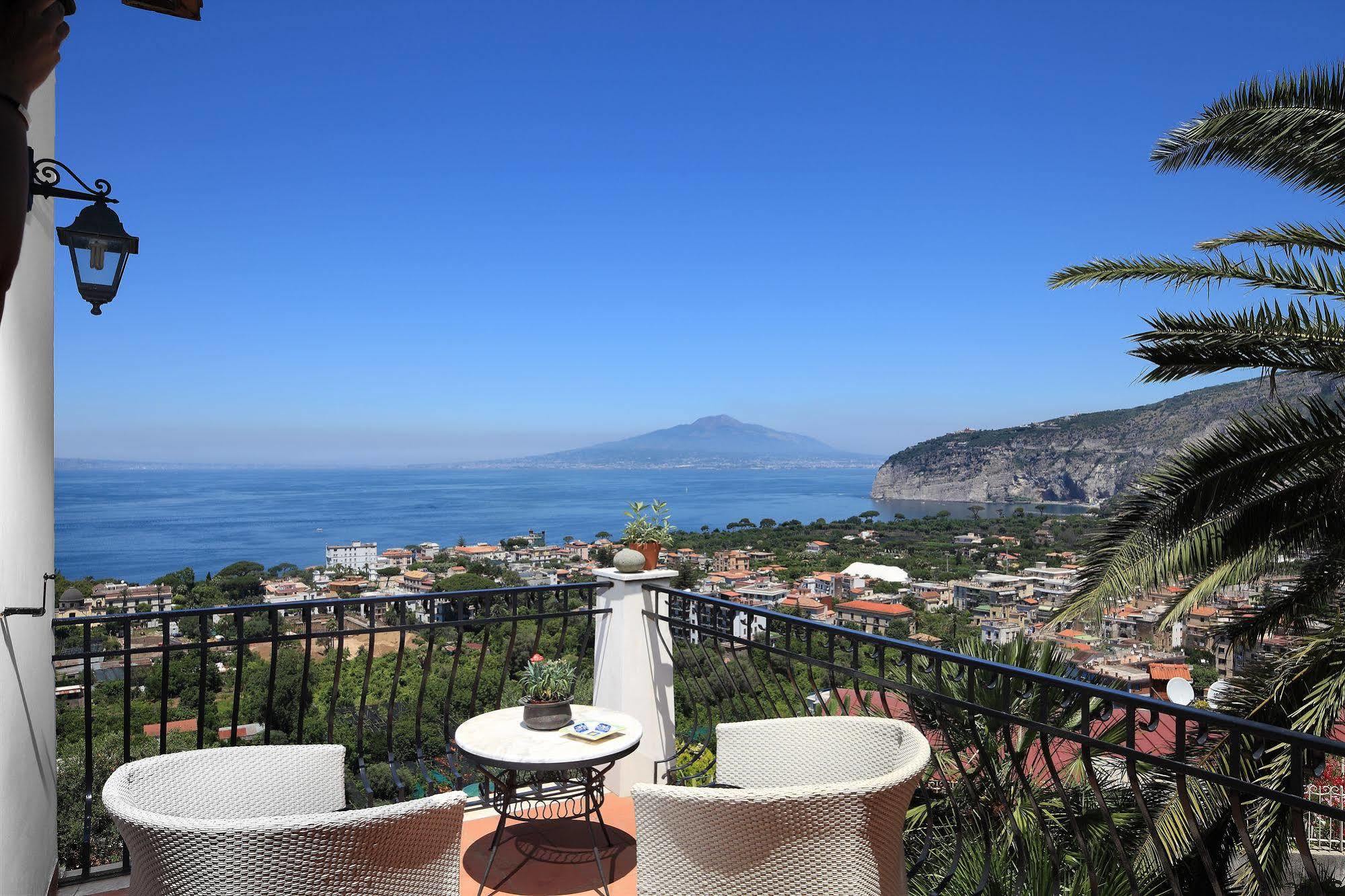M Suites Sorrento Eksteriør billede